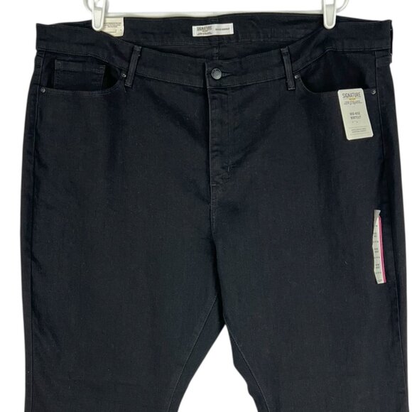 NWT Signature by Levi Strauss Women Mid-Rise Bootcut Stretch Black Jean Plus 24L - Picture 3 of 12